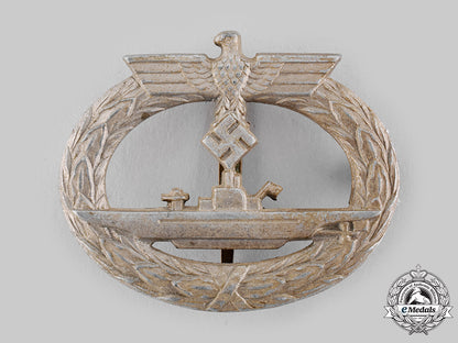germany,_kriegsmarine._a_u-_boat_war_badge,_by_funcke&_brüninghaus_ci19_7239