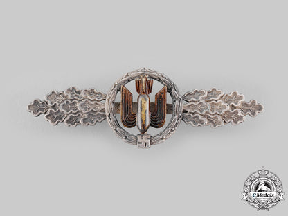 germany,_luftwaffe._a_bomber_flight_clasp,_silver_grade,_by_funcke_and_brüninghaus_ci19_7262_1
