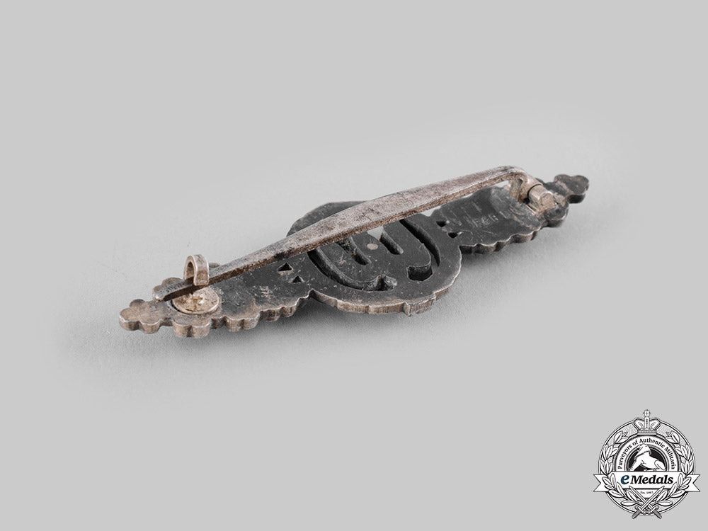 germany,_luftwaffe._a_bomber_flight_clasp,_silver_grade,_by_funcke_and_brüninghaus_ci19_7265_1
