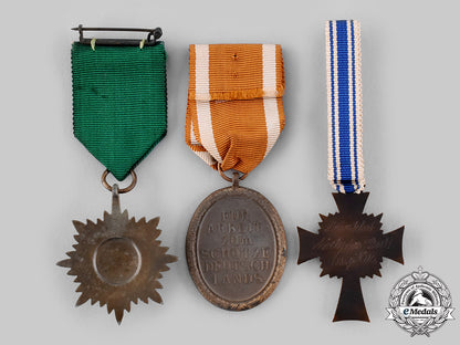 germany,_third_reich._a_lot_of_medals_and_badges_ci19_7270