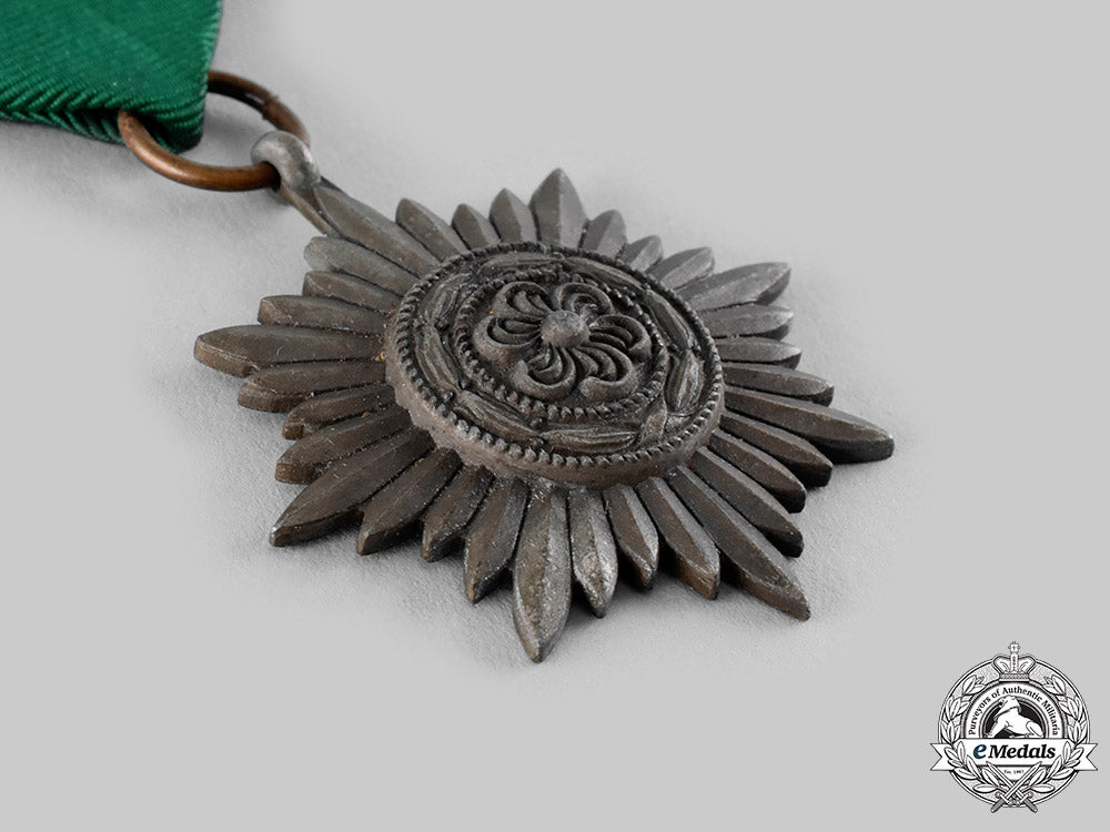 germany,_third_reich._a_lot_of_medals_and_badges_ci19_7271