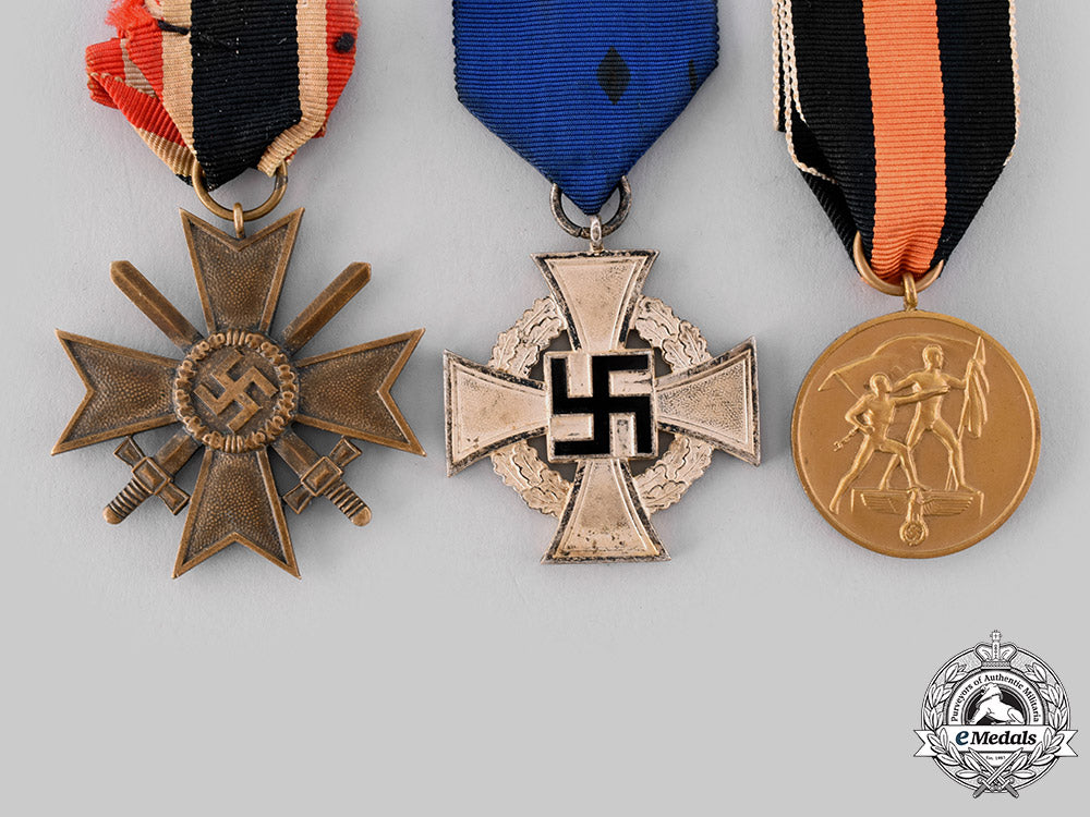 germany,_third_reich._a_lot_of_medals_ci19_7301