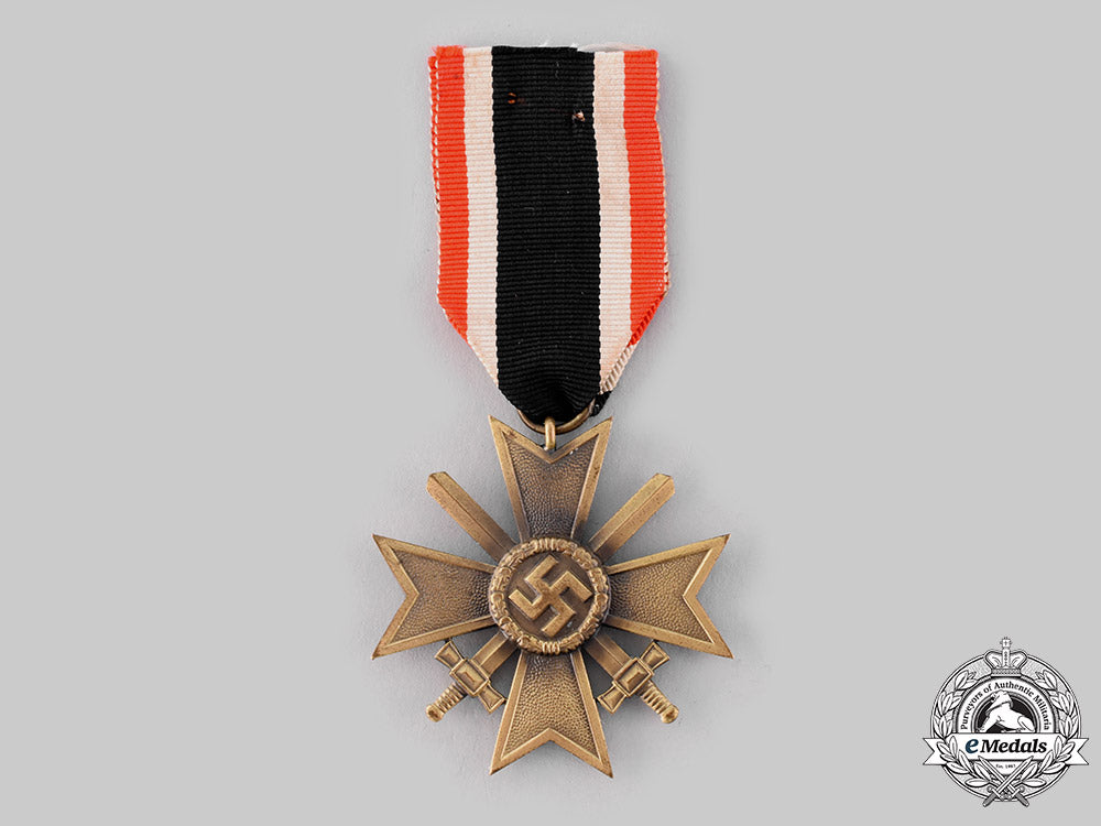 germany,_wehrmacht._a_war_merit_cross,_ii_class_with_swords,_by_lind&_meyrer_ci19_7326