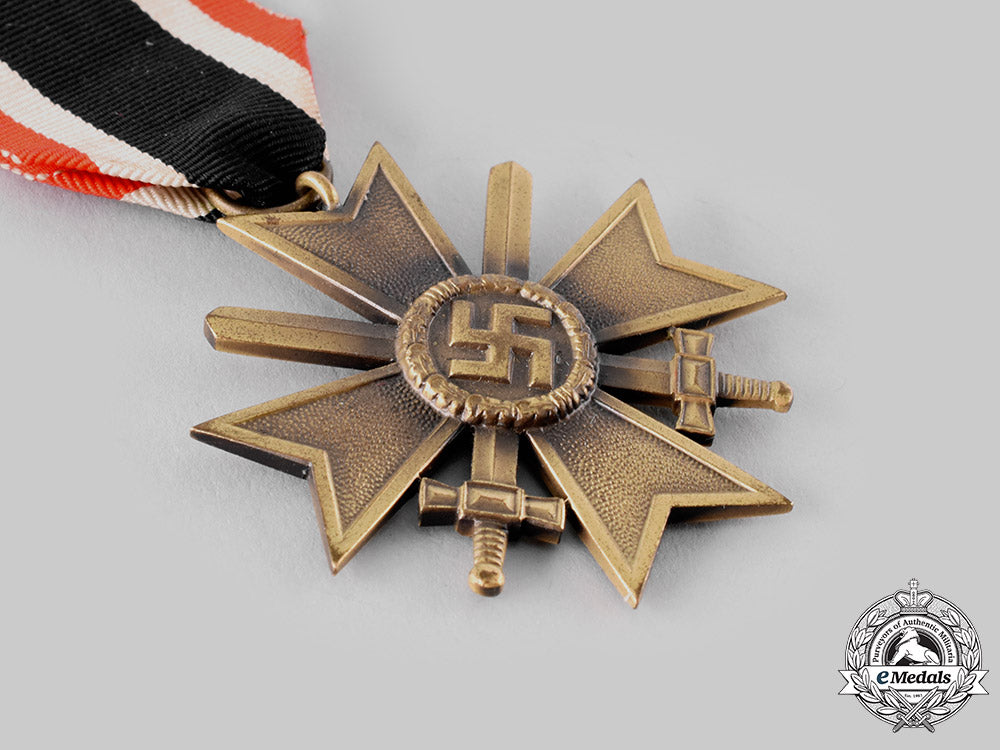 germany,_wehrmacht._a_war_merit_cross,_ii_class_with_swords,_by_lind&_meyrer_ci19_7329