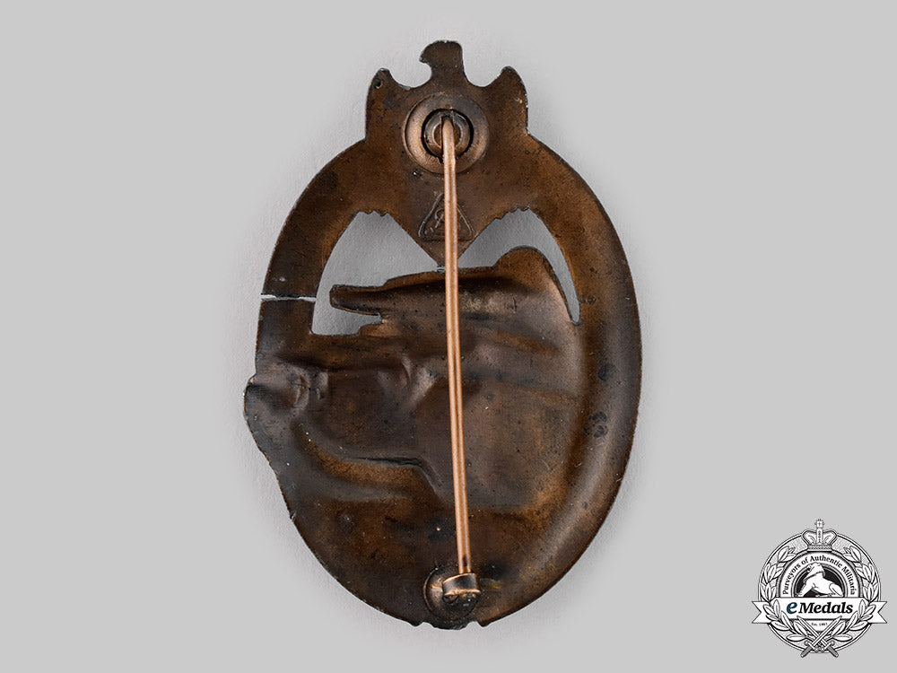 germany,_wehrmacht._a_panzer_assault_badge,_bronze_grade,_by_adolf_schwerdt_ci19_7333