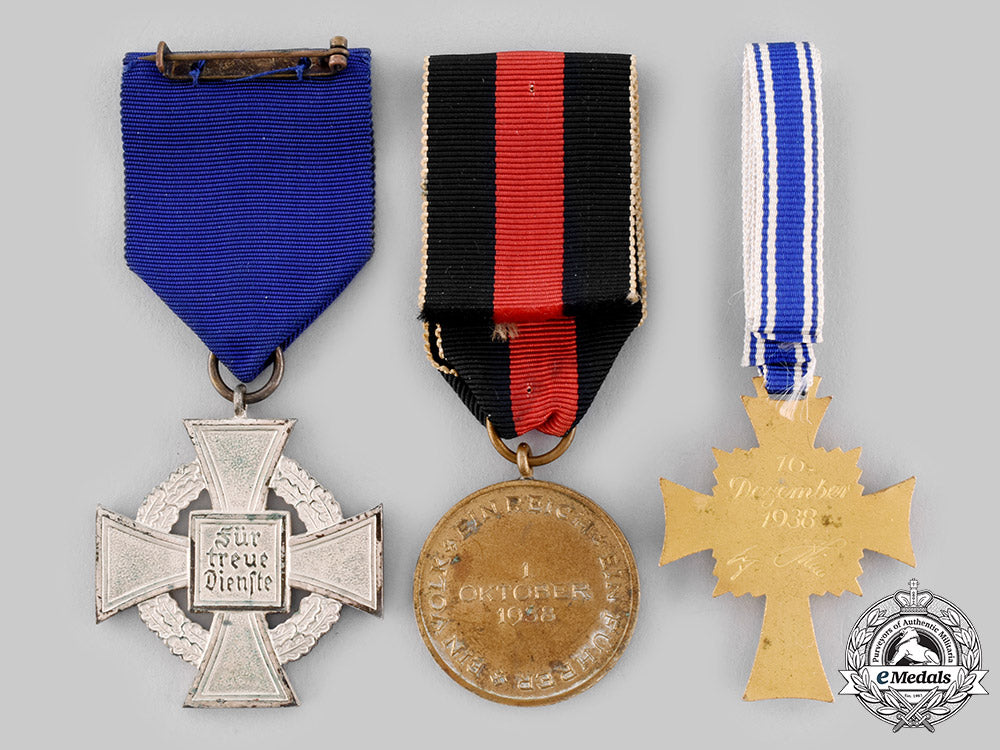 germany,_third_reich._a_lot_of_service_and_merit_medals_ci19_7440