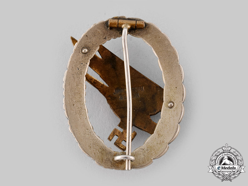 germany,_luftwaffe._a_fallschirmjäger_badge_with_case,_by_imme&_sohn,_eric_queen_collection_ci19_7446