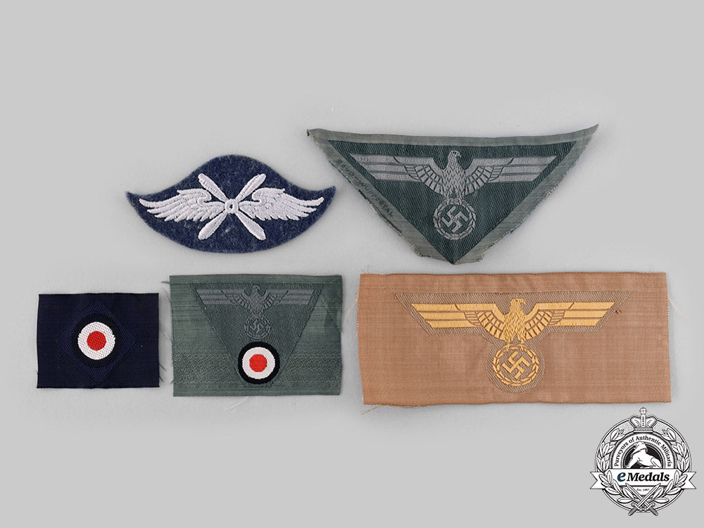 germany,_wehrmacht._a_lot_of_uniform_insignia_ci19_7458_1
