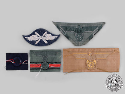 germany,_wehrmacht._a_lot_of_uniform_insignia_ci19_7459_1