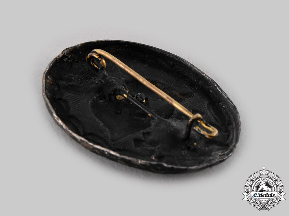germany,_wehrmacht._a_lot_of_medals_and_badges_ci19_7465