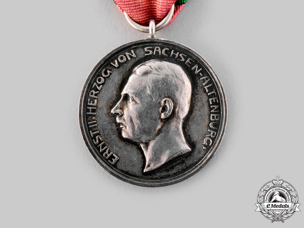 saxe-_altenburg,_duchy._a_saxe-_ernestine_house_order,_silver_merit_medal_ci19_7556