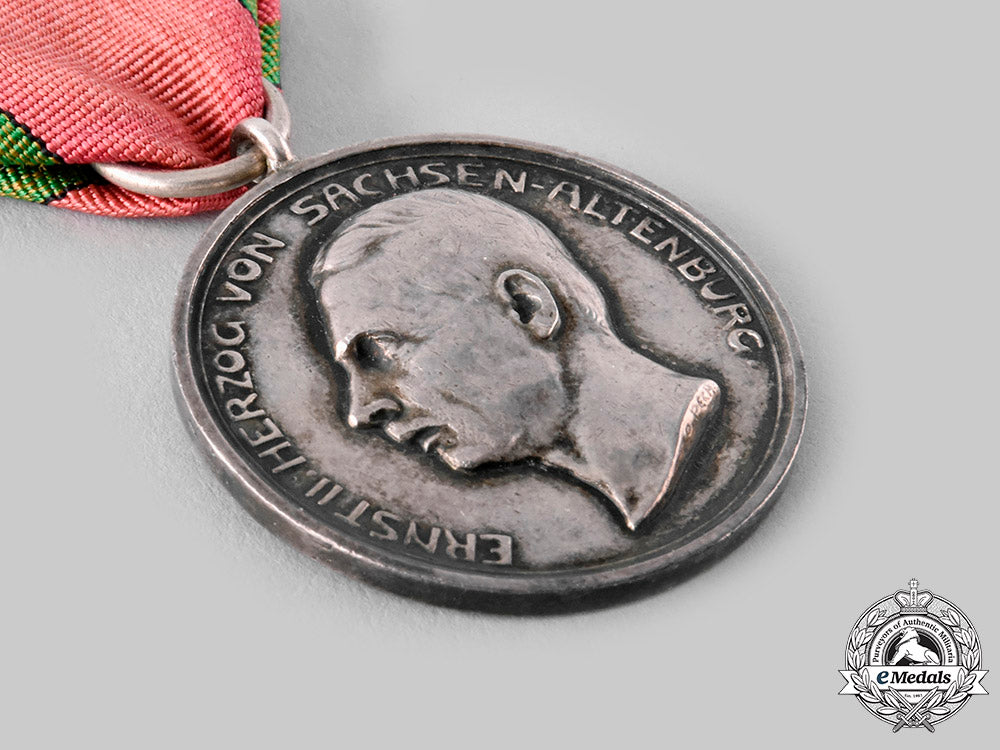 saxe-_altenburg,_duchy._a_saxe-_ernestine_house_order,_silver_merit_medal_ci19_7558