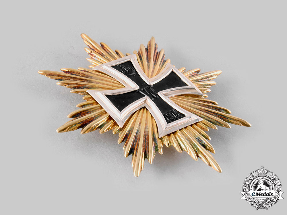 germany,_imperial._a_star_of_the_grand_cross_of_the_iron_cross,_with_case,_museum_exhibition_example_ci19_7576