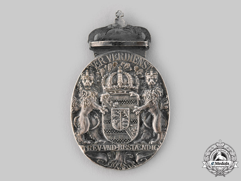 saxe-_coburg_and_gotha,_duchy._a_silver_duke_carl_eduard_medal_with_crown,_c.1915_ci19_7613