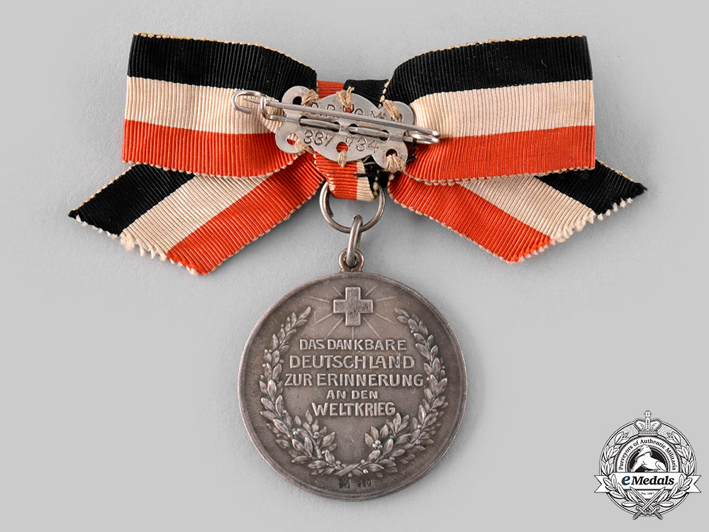 germany,_imperial._a_helvetia_benigna_medal_for_women,_by_b.h._mayer,_c.1917_ci19_7645_1