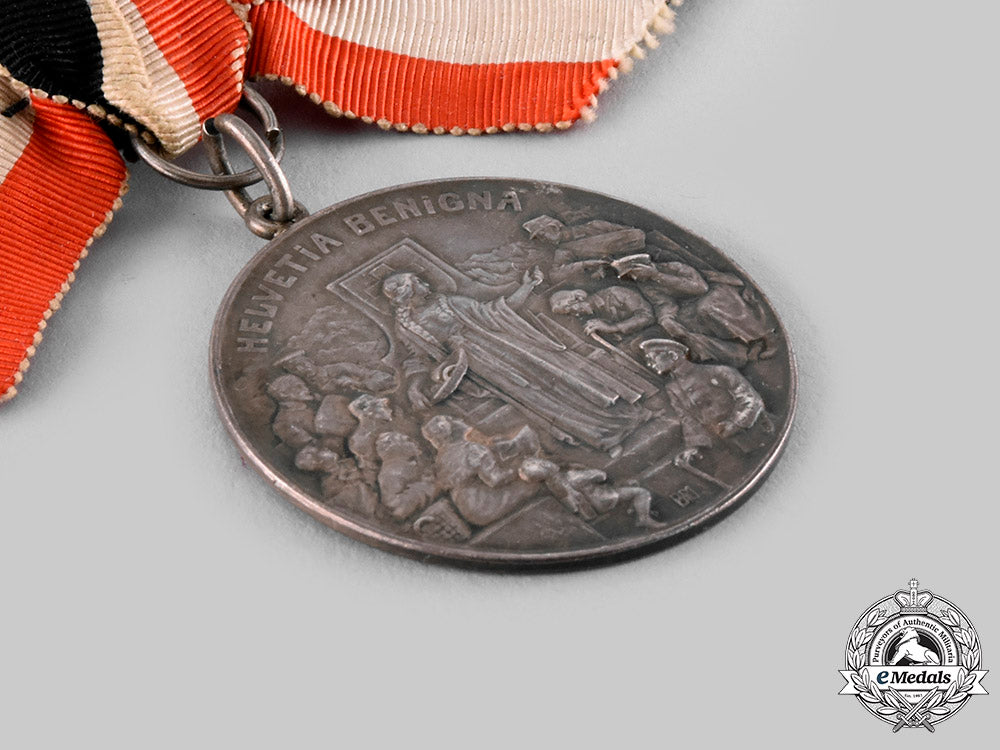 germany,_imperial._a_helvetia_benigna_medal_for_women,_by_b.h._mayer,_c.1917_ci19_7646_1