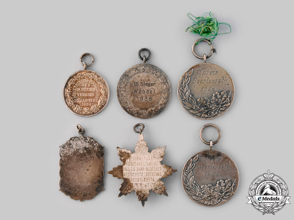 germany._a_lot_of_marksmanship_medals_ci19_7855