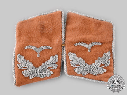 germany,_luftwaffe._a_set_of_communications_leutnant_collar_tabs_ci19_7880_1