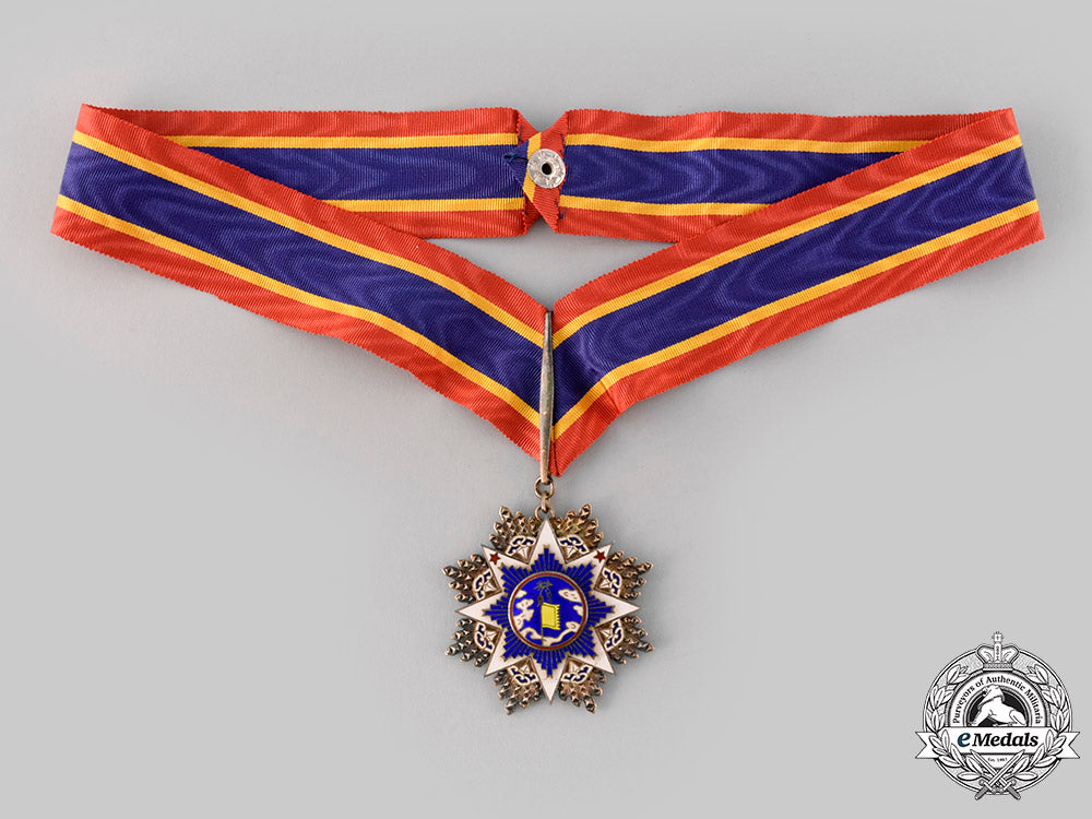 china,_republic._an_order_of_the_resplendent_banner,_v_class_commander,_c.1935_ci19_7981