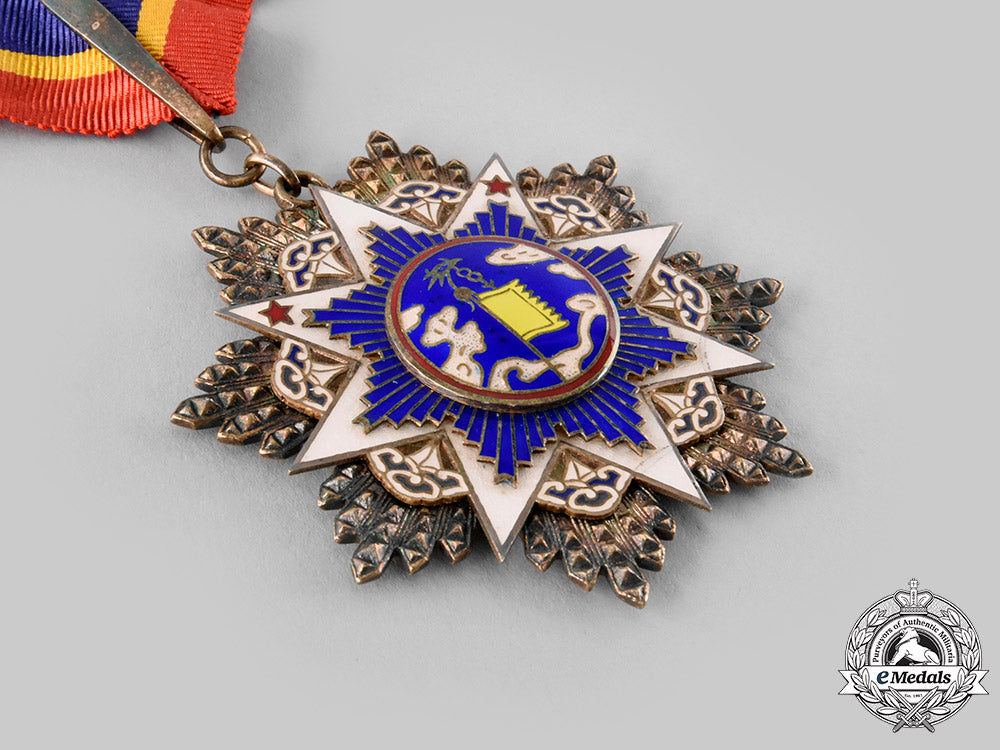 china,_republic._an_order_of_the_resplendent_banner,_v_class_commander,_c.1935_ci19_7984