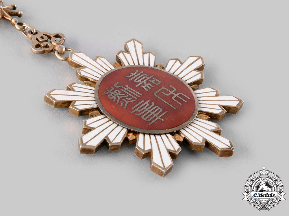 china,_republic._an_order_of_the_golden_grain,_i_class_grand_cross,_c.1925_ci19_8016_1_1_1_1