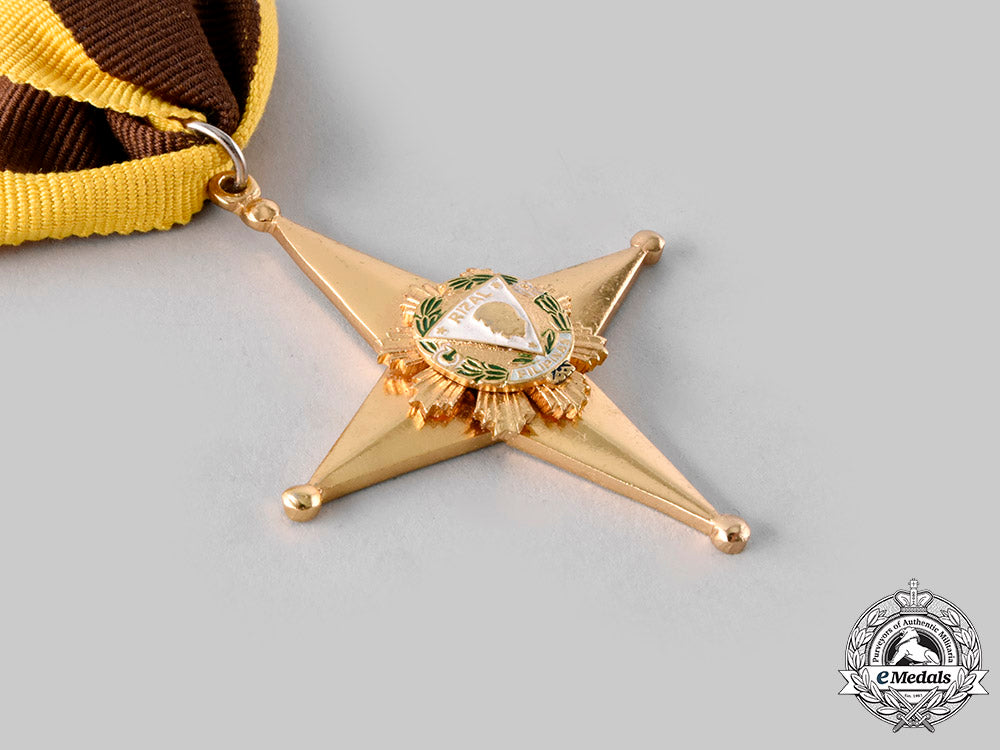 philippines,_republic._an_order_of_the_knights_of_rizal,_knight_commander_of_rizal(_kcr),_c.1980_ci19_8151_1