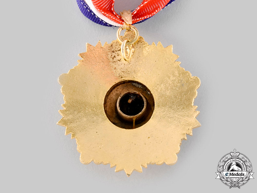 kuwait,_state._an_order_of_kuwait,_iii_class_commander,_c.1975_ci19_8165