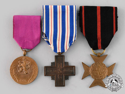 czechoslovakia,_republic,_socialist_republic._three_medals_ci19_8176_1_1