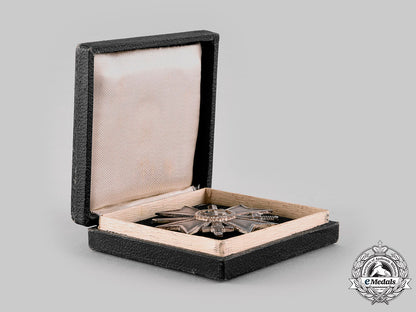 germany,_wehrmacht._a_war_merit_cross_i_class_with_swords,_with_case,_by_deschler&_sohn_ci19_8233