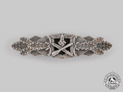 Germany, Wehrmacht. A Close Combat Clasp, Silver Grade
