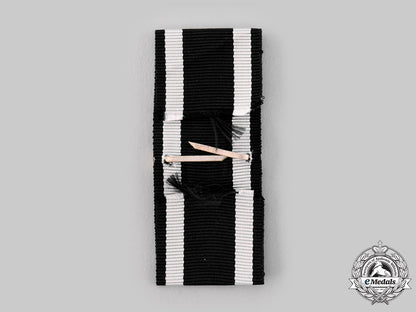 germany,_federal_republic._a1939_clasp_to_the_iron_cross,1957_version_ci19_8311