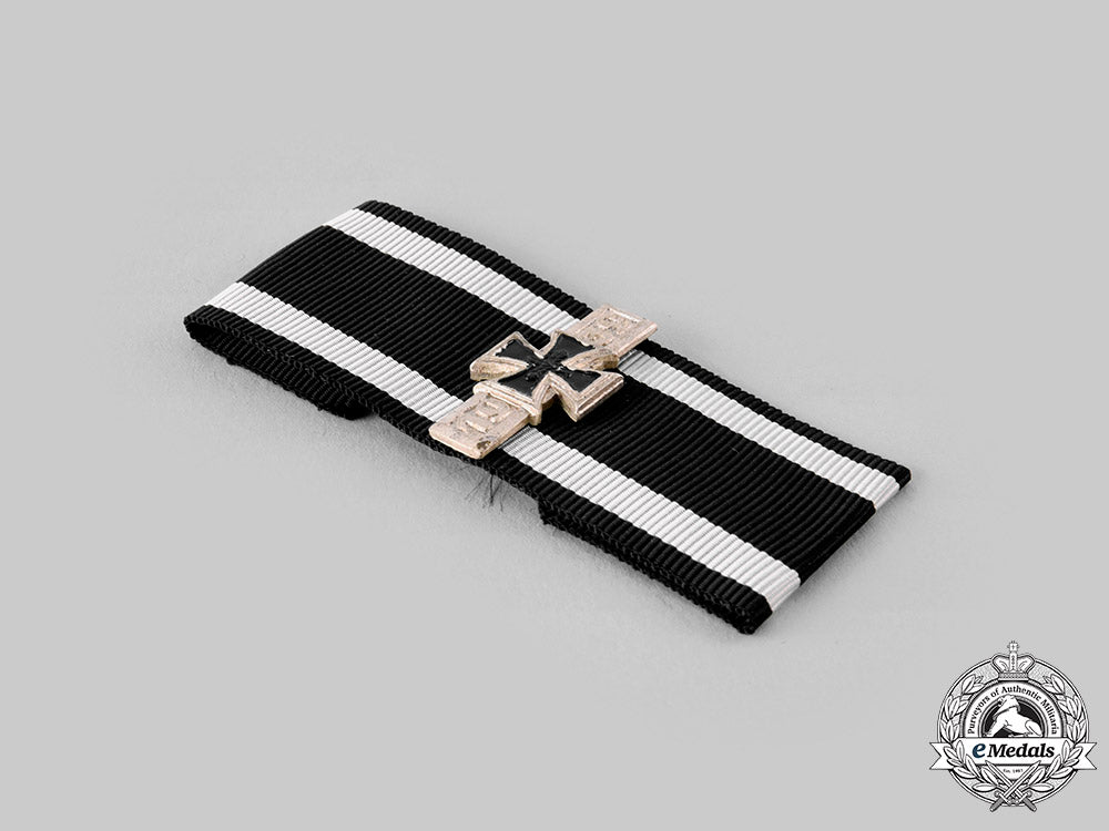 germany,_federal_republic._a1939_clasp_to_the_iron_cross,1957_version_ci19_8312