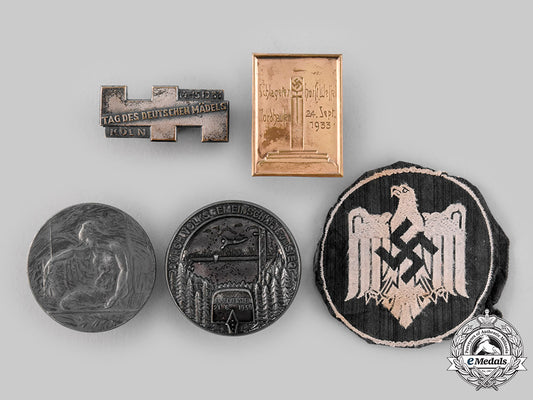 germany,_third_reich._a_lot_of_badges_ci19_8335