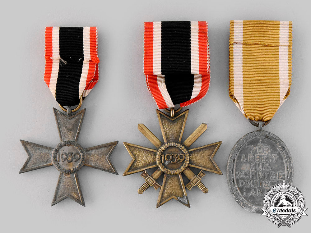 germany,_wehrmacht._a_lot_of_medals_ci19_8347