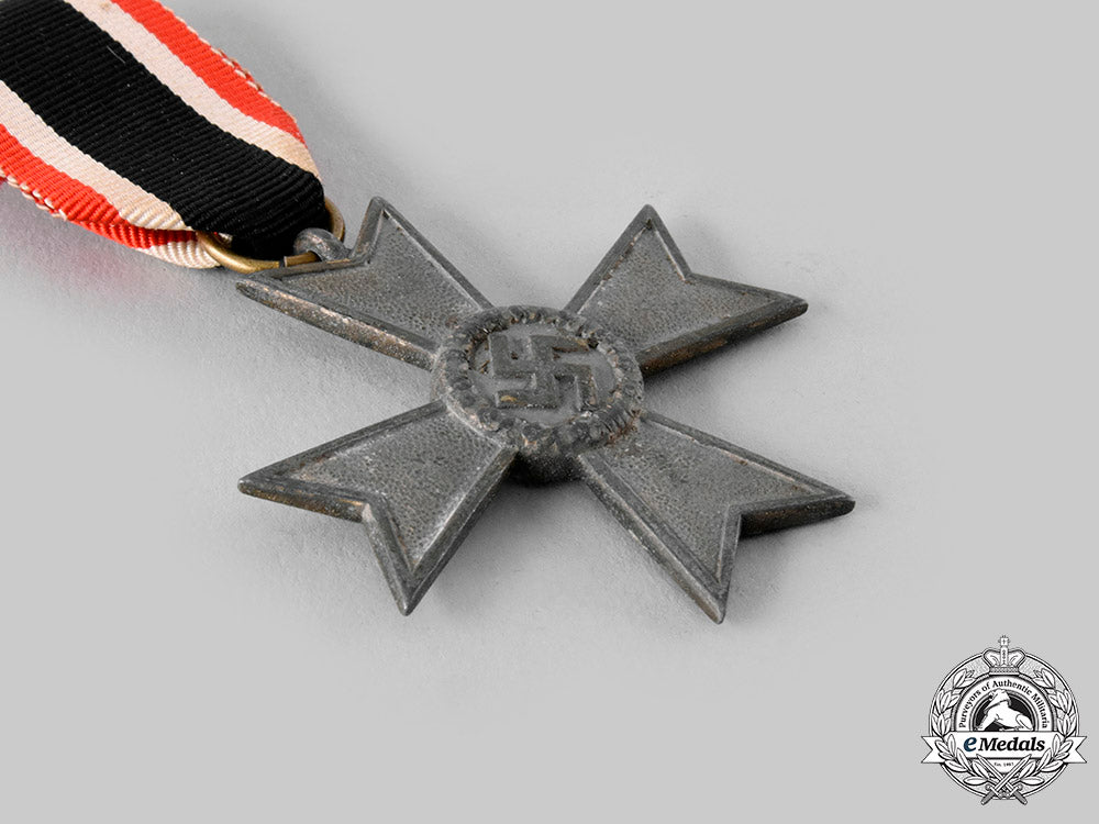 germany,_wehrmacht._a_lot_of_medals_ci19_8348