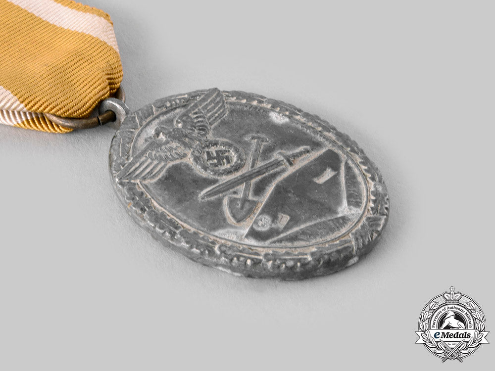 germany,_wehrmacht._a_lot_of_medals_ci19_8350