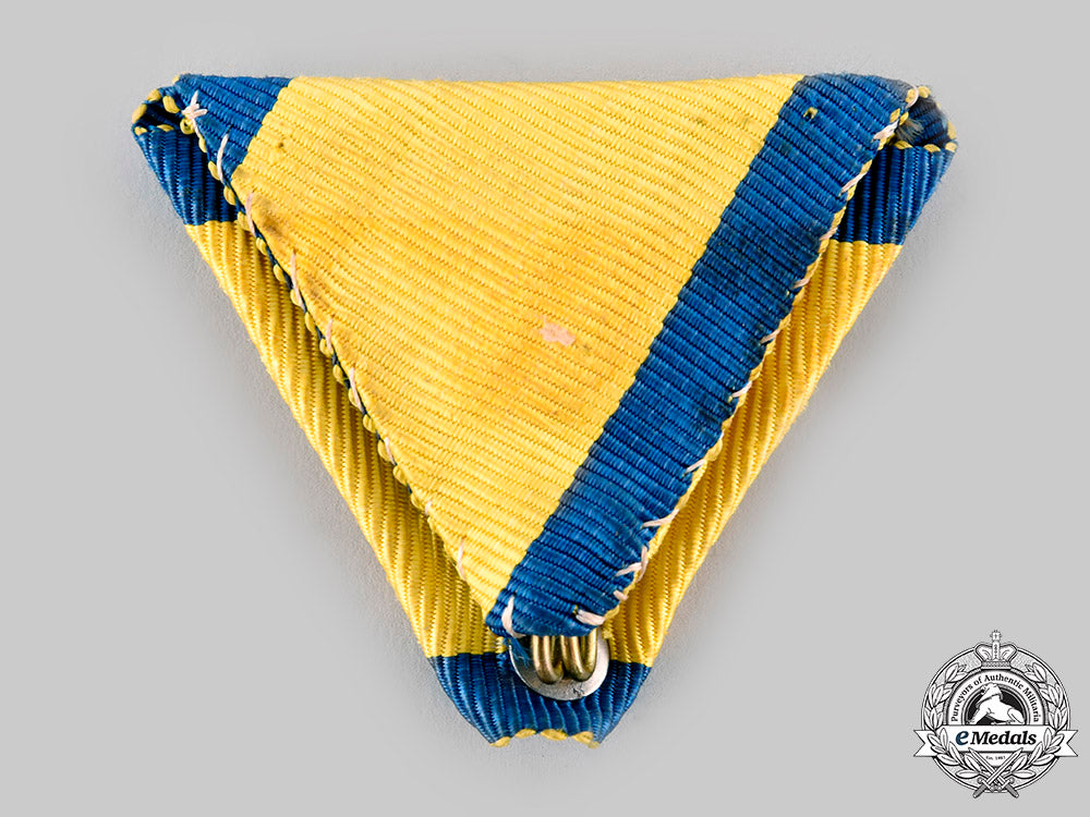 austria,_imperial._an_order_of_the_iron_crown,_ribbon_with_ii_class_small_decoration_with_swords(_collectors_copy)_ci19_8400
