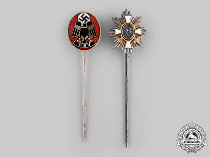germany,_third_reich._a_pair_of_stick_pins_ci19_8804
