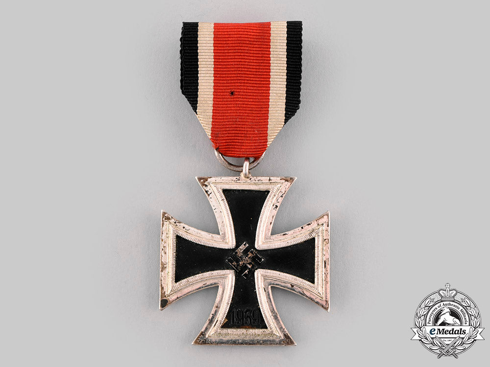 germany,_wehrmacht._a1939_iron_cross_ii_class_by_wächtler&_lange_ci19_8935