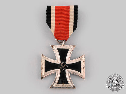 germany,_wehrmacht._a1939_iron_cross_ii_class_by_wächtler&_lange_ci19_8935