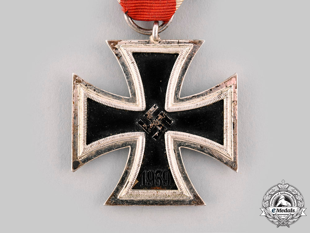 germany,_wehrmacht._a1939_iron_cross_ii_class_by_wächtler&_lange_ci19_8936