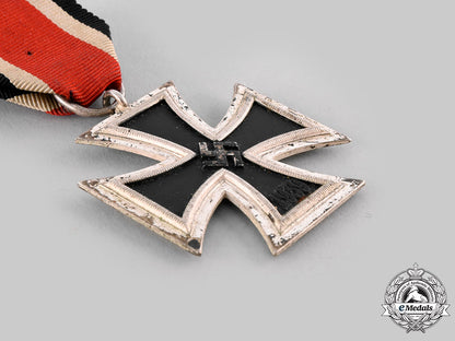 germany,_wehrmacht._a1939_iron_cross_ii_class_by_wächtler&_lange_ci19_8938