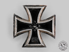 Germany, Wehrmacht. An Early And Scarce 1939 Iron Cross I Class, With Case And Bearer Photograph