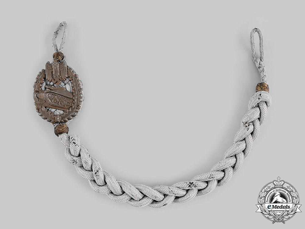 germany,_heer._a_panzer_marksmanship_lanyard,_gold_grade_ci19_9056_1_2_1