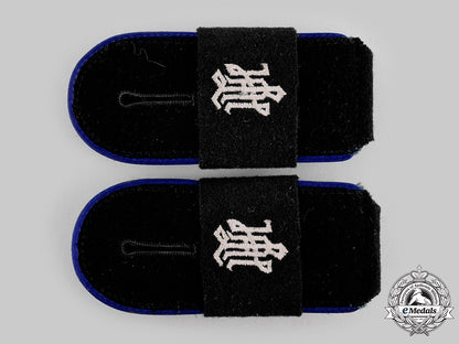 germany,_ss._a_set_of1_st_panzer_division_leibstandarte_ah_medical_service_mann_shoulder_straps_ci19_9069_1