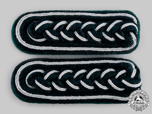 germany,_heer._a_set_of_army_administration_officer’s_shoulder_boards_ci19_9087