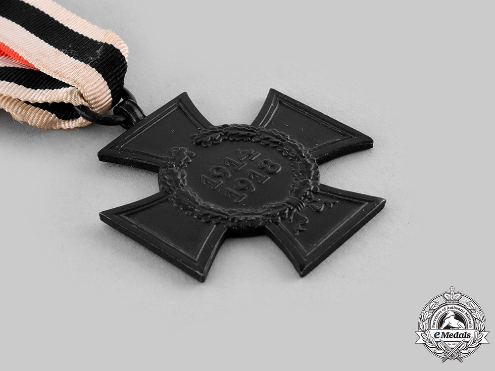 germany,_imperial._a_lot_of_first_war_service_decorations_ci19_9174