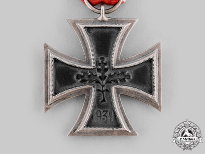 germany,_federal_republic._a_pair_of_iron_crosses,1957_version_ci19_9189_1