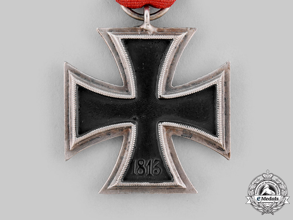 germany,_federal_republic._a_pair_of_iron_crosses,1957_version_ci19_9190_1