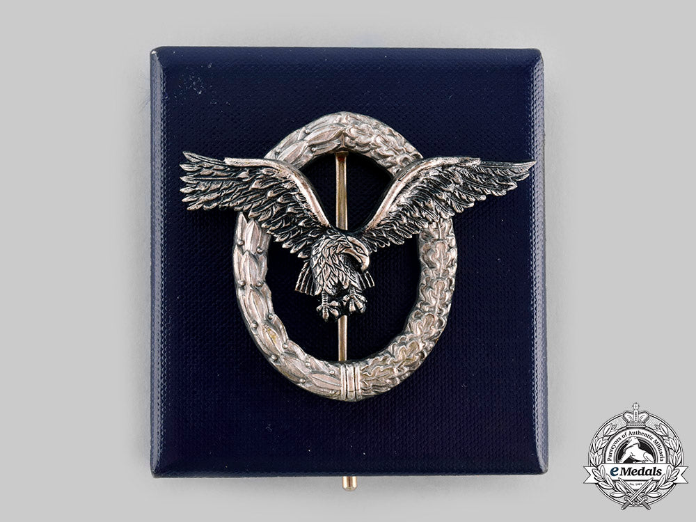 germany,_federal_republic._a_pilot’s_badge,_with_case,1957_version_ci19_9201